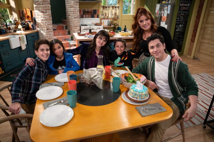 First Look at Selena Gomez and David Henrie in Disney’s ‘Wizards Beyond Waverly Place’