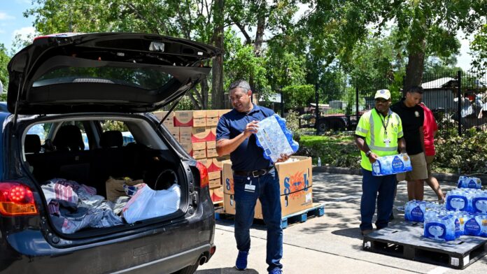 Houston utility says 500K customers still won’t have electricity next week as Beryl outages persist