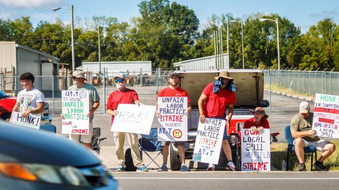 17,000 AT&T workers in Southeast strike over contract negotiations