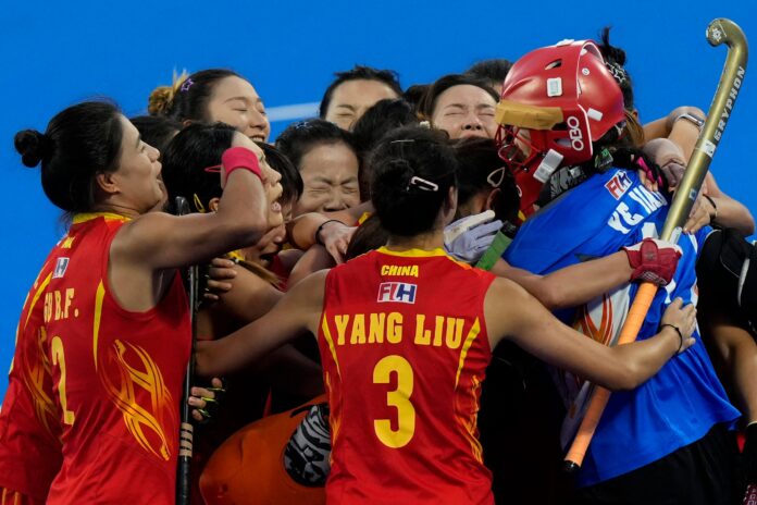 Hockey fans call for China’s disqualification after brawl with Belgium