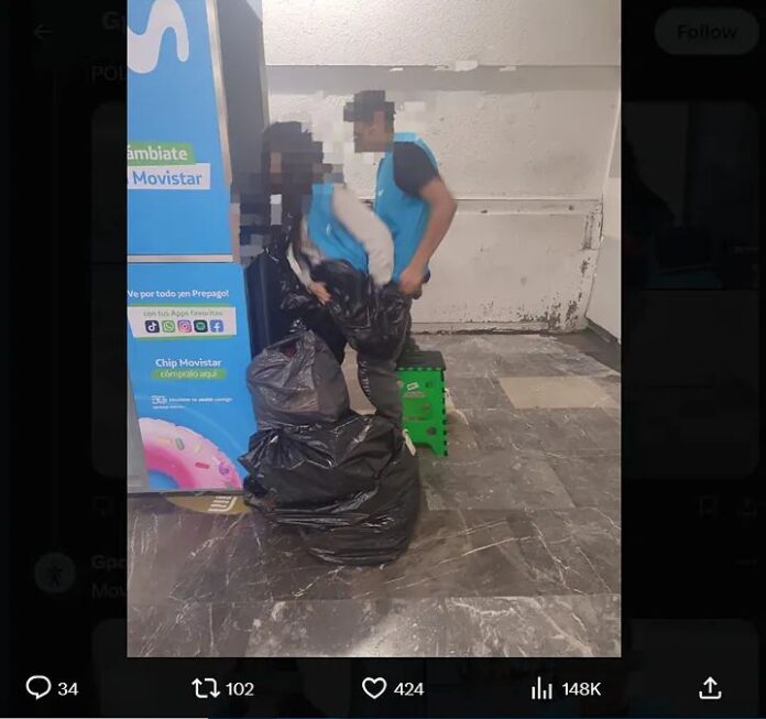 VIDEO: Empleados de Chip Movistar captados teniendo sexo por la tarde en la estación la Raza de la Línea 3, en Metro CDMX, en sextape viral filtrado