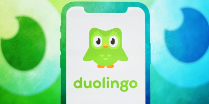 ‘Spanish or vanish’: The 25 best Duolingo jokes, memes, and interactions on the app