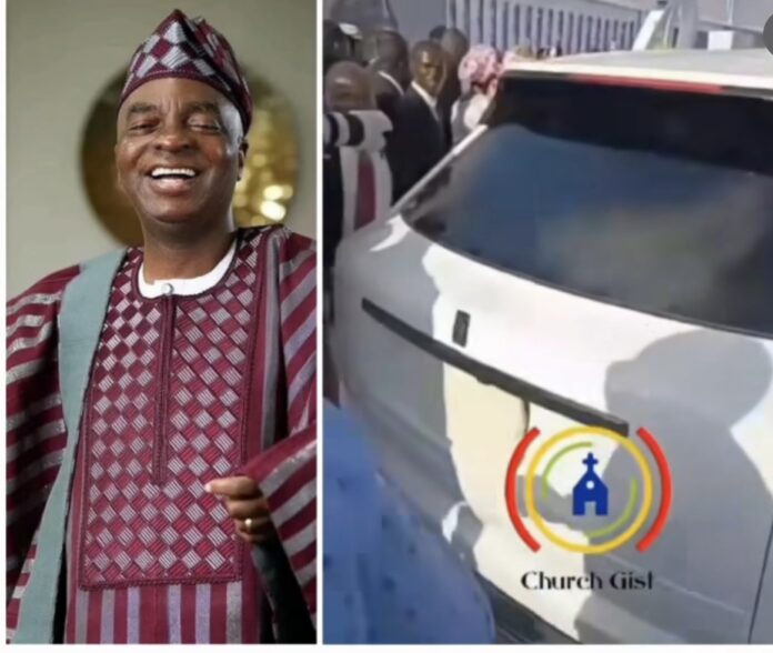 Bishop David Oyedepo receives two Rolls Royce as his birthday gifts (video)