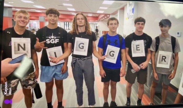 PHOTO: 6 white Tishomingo High School boys holding Scrabble tiles spelling NIGGER goes viral