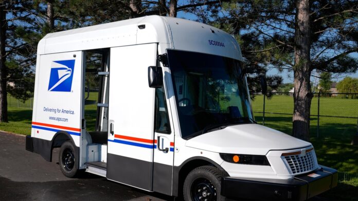 USPS’ long-awaited new mail truck makes its debut to rave reviews from carriers