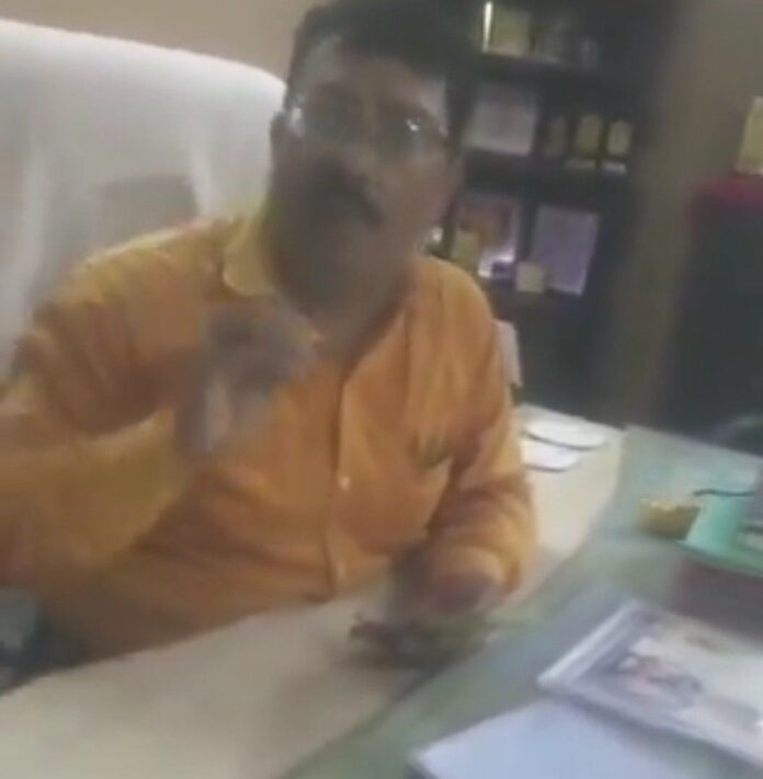 VIDEO: Outrage as Hindus principal, Avnish Sharma, expelled 5-year-old Muslim student after being accused of bringing Non-Veg item in tiffin on Joya Road in UP’s Amroha at Hilton Public School