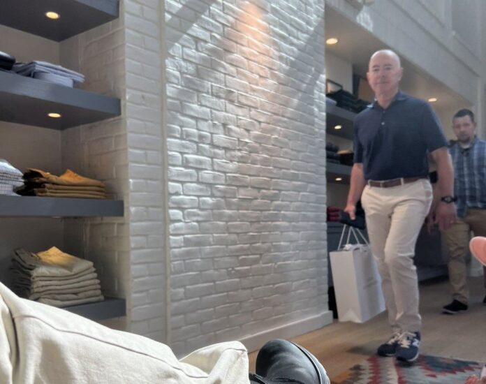 PHOTO: Director of Homeland Security, Alejandro Mayorkas, spotted shopping for expensive clothes at Sid Mashburn