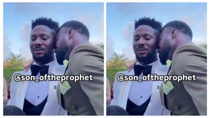 VIDEO: Gistlover trends as groomsman is crying as Peterson Okopi consoled him at his wedding ceremony